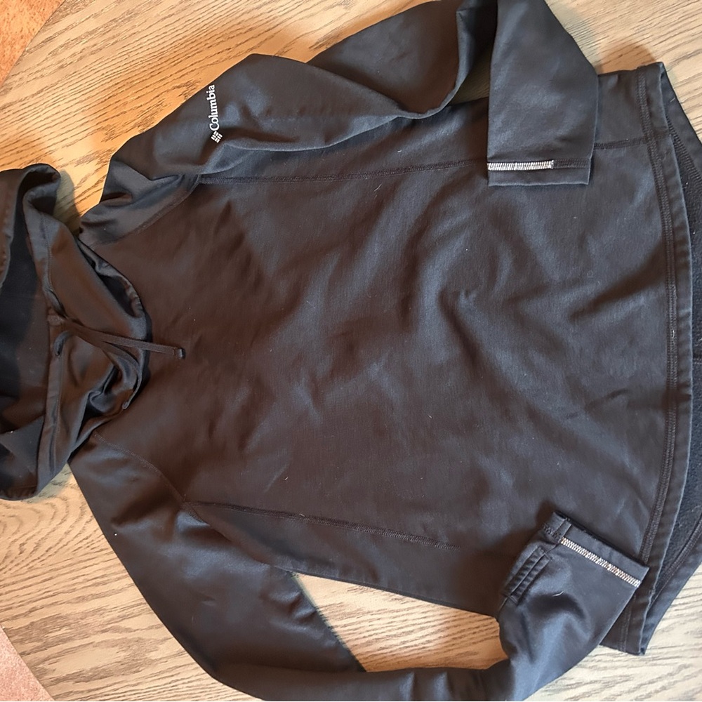 Columbia Omni-Wick Black hoodie women's xs